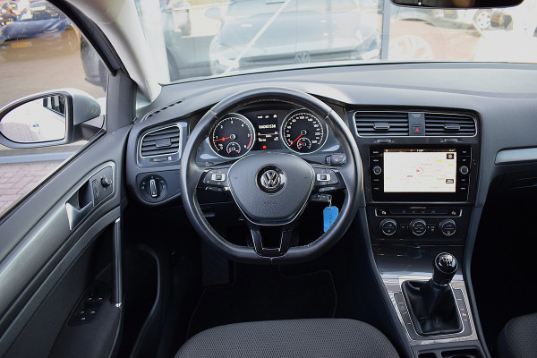 Volkswagen Golf 1.6 TDI Comfortline Business | Apple CarPlay | Adaptive | Climate
