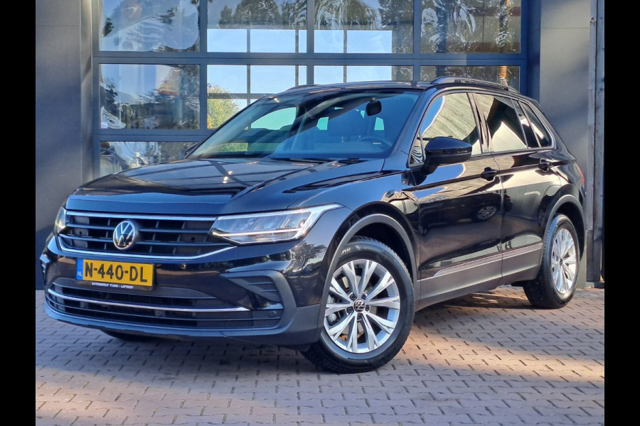 Volkswagen Tiguan 1.5 TSI Life Business | All-seasons | Trekhaak | Elek. klep | Stoelverwarming | Keyless  | Camera |