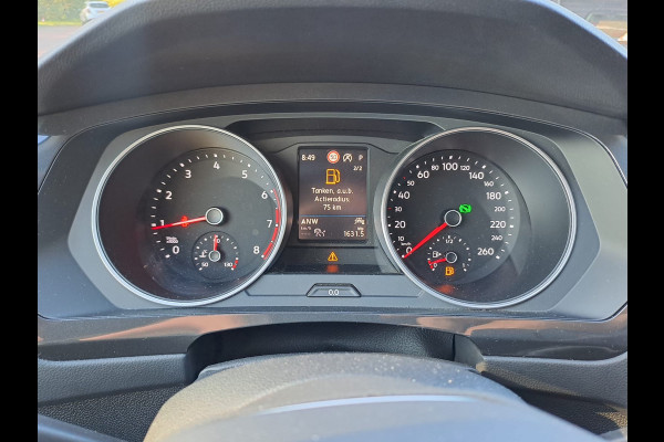 Volkswagen Tiguan 1.5 TSI Life Business | All-seasons | Trekhaak | Elek. klep | Stoelverwarming | Keyless  | Camera |