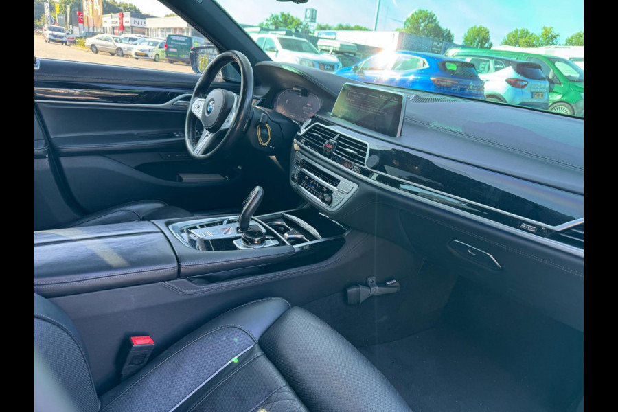 BMW 7 Serie 750d xDrive High Executive Bowers&Wilkens Leder Massage HUD