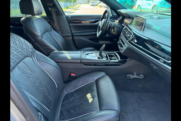 BMW 7 Serie 750d xDrive High Executive Bowers&Wilkens Leder Massage HUD