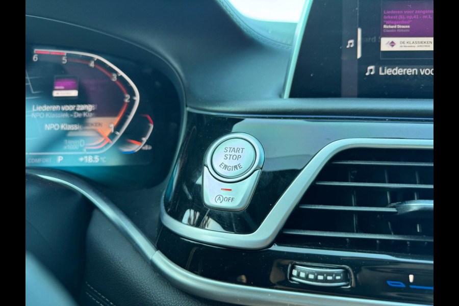 BMW 7 Serie 750d xDrive High Executive Bowers&Wilkens Leder Massage HUD