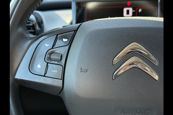 Citroën C4 Cactus 1.2 PureTech Shine Automaat,110pk,Dealer Onderhouden,Trekhaak,Distributie vv 2023,Navi,Clima,Cruise,Pdc,Lm velgen,Nieuwe Apk bij Aflevering