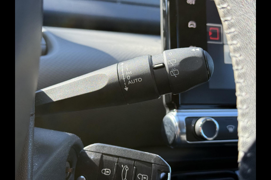 Citroën C4 Cactus 1.2 PureTech Shine Automaat,110pk,Dealer Onderhouden,Trekhaak,Distributie vv 2023,Navi,Clima,Cruise,Pdc,Lm velgen,Nieuwe Apk bij Aflevering