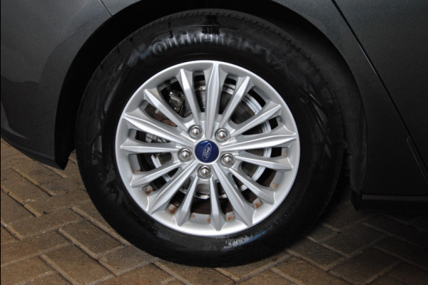 Ford Focus 1.0 EcoB. ST L. Bns