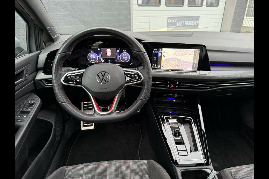 Volkswagen Golf 2.0 TSI GTI SCHUIFDAK Harman/Kardon