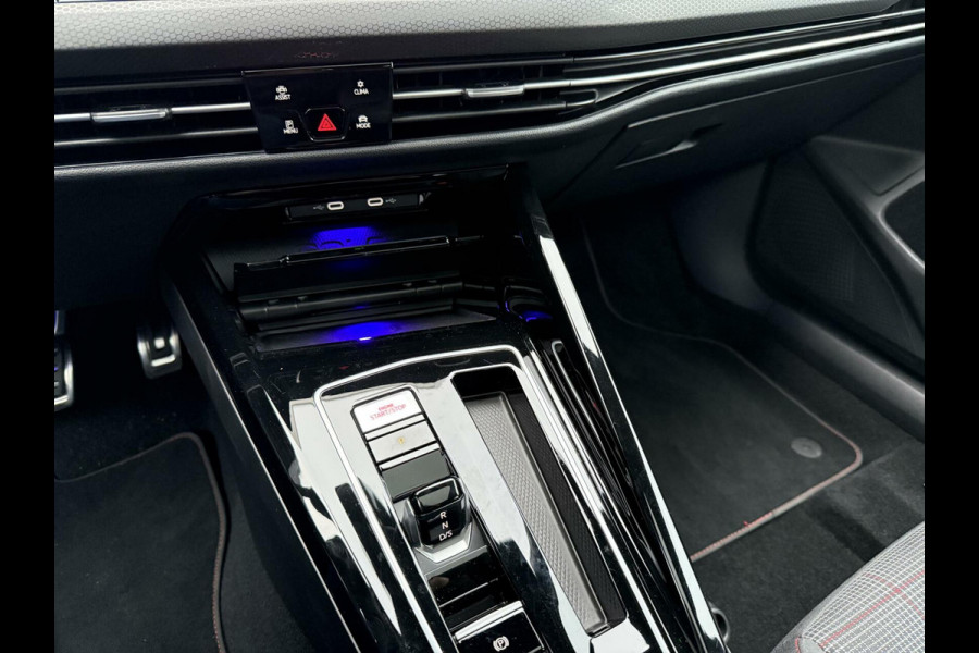 Volkswagen Golf 2.0 TSI GTI SCHUIFDAK Harman/Kardon
