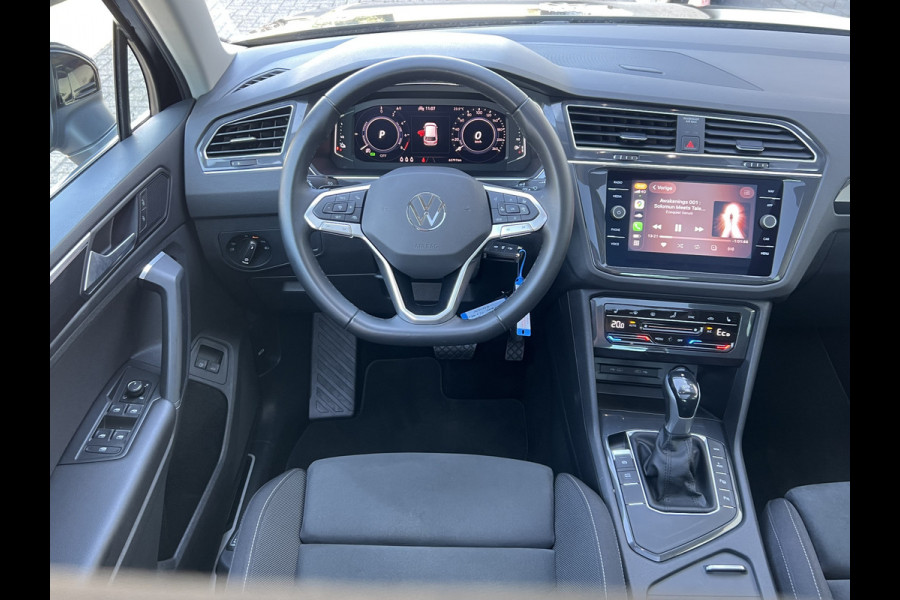 Volkswagen Tiguan 1.4 TSI eHybrid Elegance | Pano | Trekhaak | LED | Virtual Cockpit