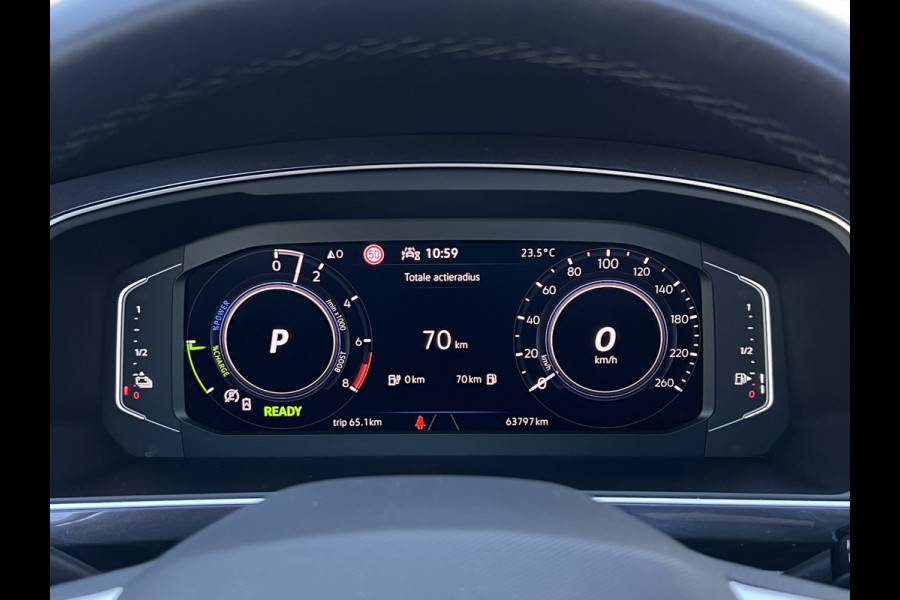 Volkswagen Tiguan 1.4 TSI eHybrid Elegance | Pano | Trekhaak | LED | Virtual Cockpit