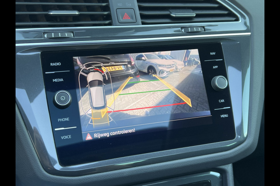 Volkswagen Tiguan 1.4 TSI eHybrid Elegance | Pano | Trekhaak | LED | Virtual Cockpit
