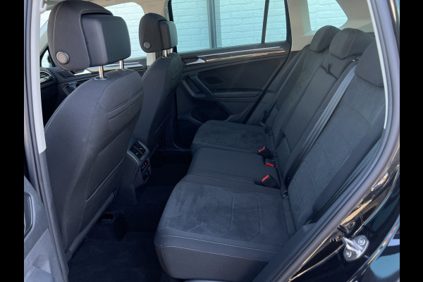 Volkswagen Tiguan 1.4 TSI eHybrid Elegance | Pano | Trekhaak | LED | Virtual Cockpit