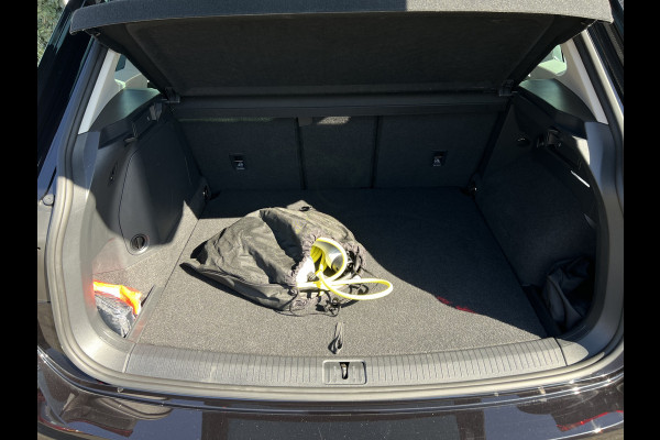 Volkswagen Tiguan 1.4 TSI eHybrid Elegance | Pano | Trekhaak | LED | Virtual Cockpit