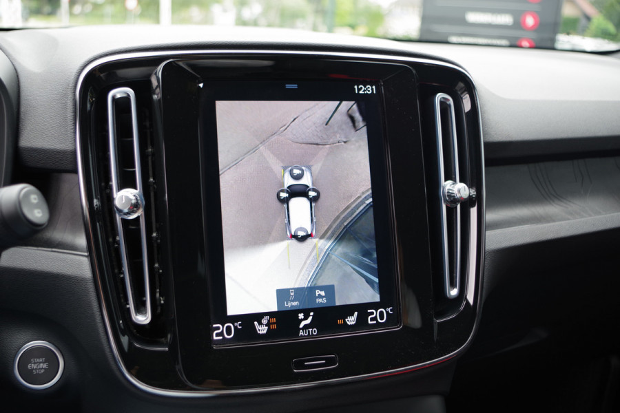 Volvo XC40 1.5 T4 Plug-In Hybrid Ultimate Dark 211 PK, 360 Camera, Leder-Alcantara, H/K Sound