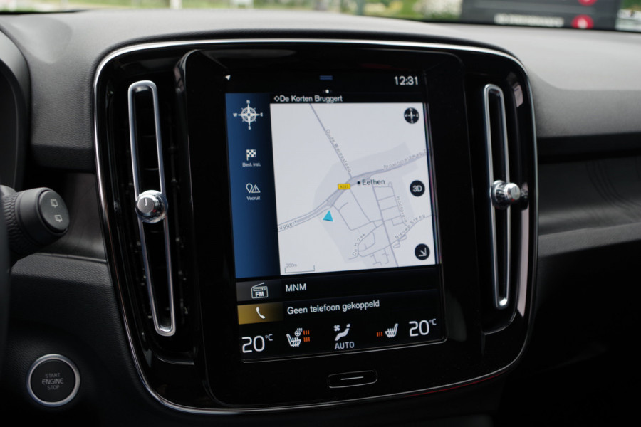 Volvo XC40 1.5 T4 Plug-In Hybrid Ultimate Dark 211 PK, 360 Camera, Leder-Alcantara, H/K Sound