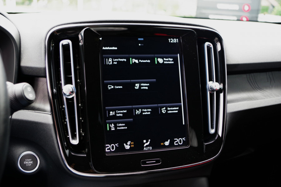 Volvo XC40 1.5 T4 Plug-In Hybrid Ultimate Dark 211 PK, 360 Camera, Leder-Alcantara, H/K Sound