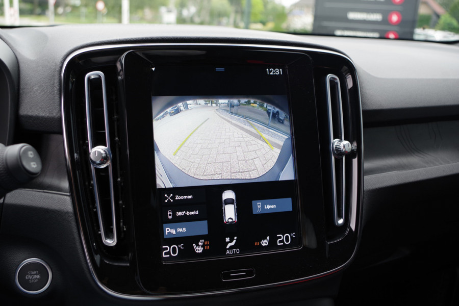 Volvo XC40 1.5 T4 Plug-In Hybrid Ultimate Dark 211 PK, 360 Camera, Leder-Alcantara, H/K Sound