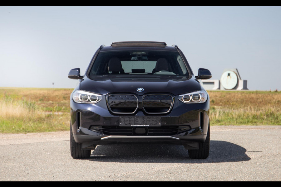 BMW iX3 High Executive 80 kWh PANORAMADAK / CARPLAY / BRUIN LEER / NAVI