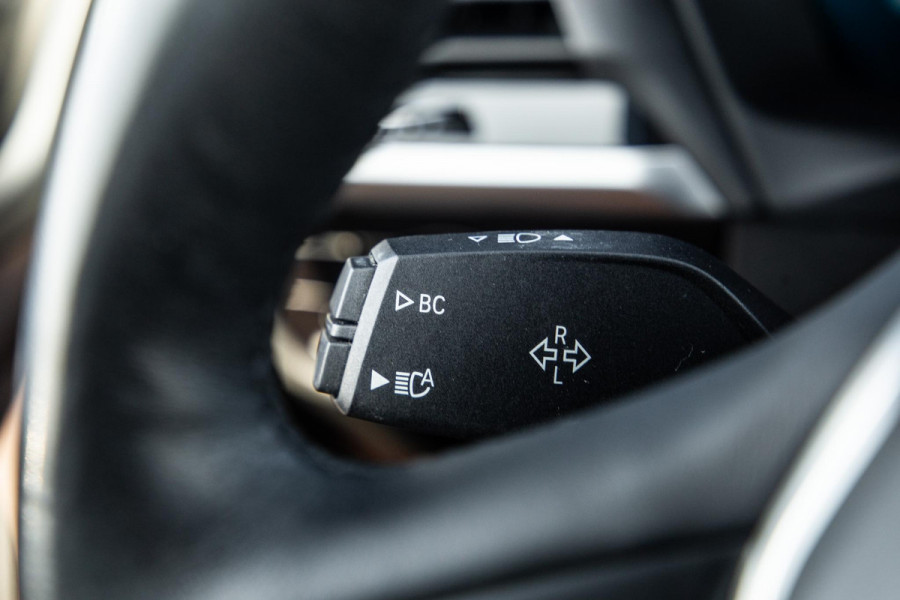 BMW iX3 High Executive 80 kWh PANORAMADAK / CARPLAY / BRUIN LEER / NAVI
