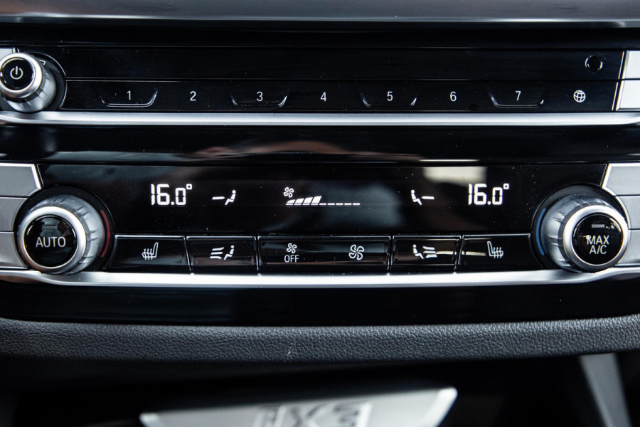 BMW iX3 High Executive 80 kWh PANORAMADAK / CARPLAY / BRUIN LEER / NAVI