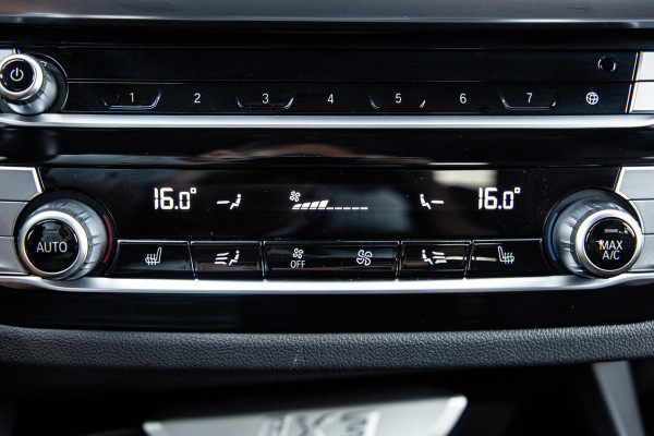 BMW iX3 High Executive 80 kWh PANORAMADAK / CARPLAY / BRUIN LEER / NAVI