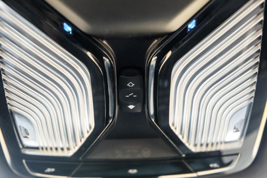 BMW iX3 High Executive 80 kWh PANORAMADAK / CARPLAY / BRUIN LEER / NAVI