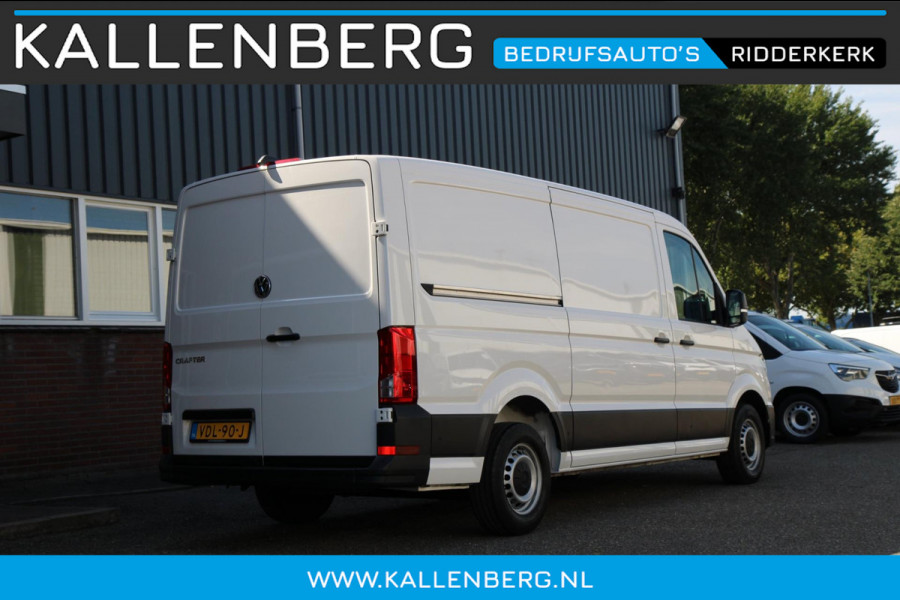 Volkswagen Crafter 35 2.0 TDI L3H2 trekgewicht 3 ton / App connect / Camera / Multi stuur