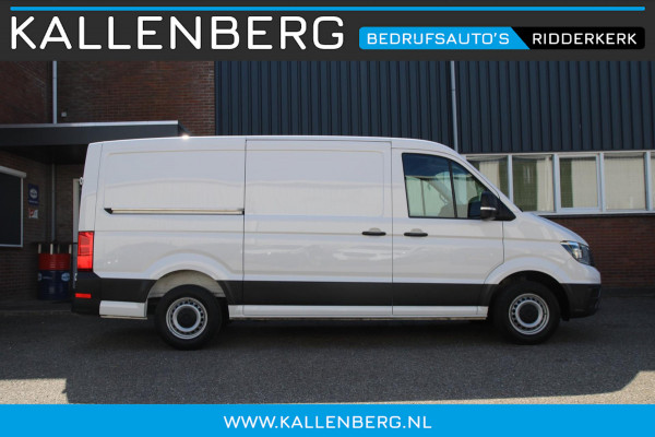 Volkswagen Crafter 35 2.0 TDI L3H2 trekgewicht 3 ton / App connect / Camera / Multi stuur