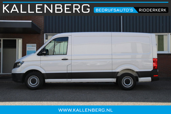 Volkswagen Crafter 35 2.0 TDI L3H2 trekgewicht 3 ton / App connect / Camera / Multi stuur