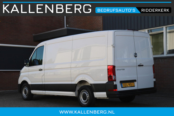 Volkswagen Crafter 35 2.0 TDI L3H2 trekgewicht 3 ton / App connect / Camera / Multi stuur