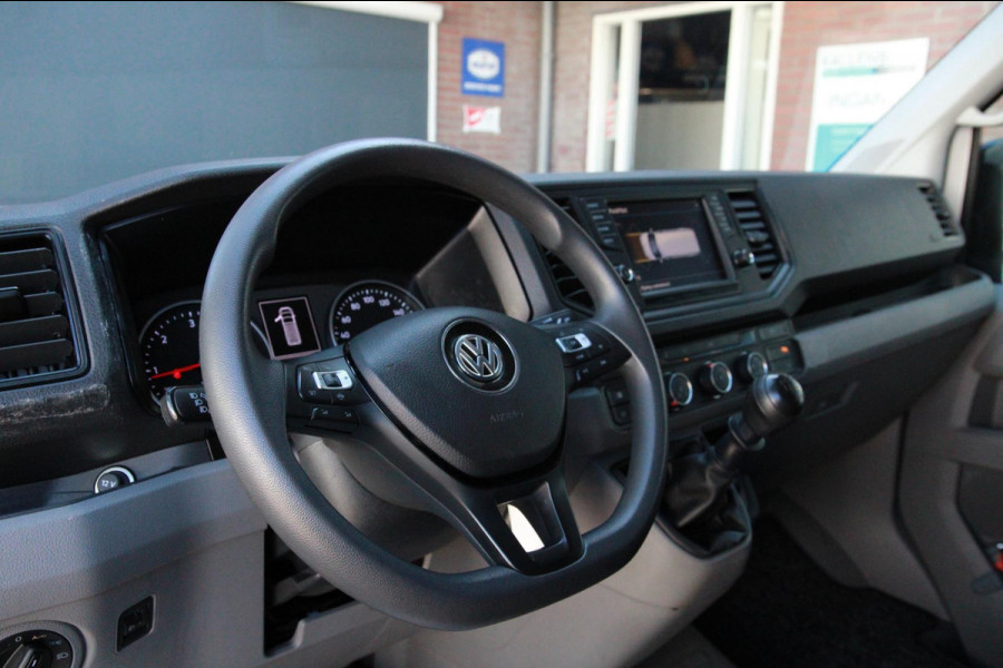 Volkswagen Crafter 35 2.0 TDI L3H2 trekgewicht 3 ton / App connect / Camera / Multi stuur