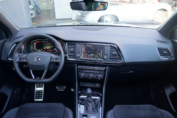 Seat Ateca 2.0 TSI FR 4DRIVE Business Intense *INCL BTW* + PANODAK / 360° CAMERA / DODEHOEKDETECTIE / BEATS