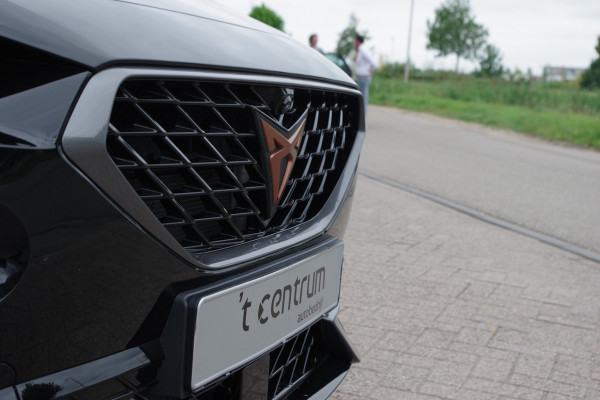 CUPRA Formentor 1.4 e-Hybrid VZ 245 PK Copper Edition, Keyless, 360 Camera, Trekhaak, Leder, Memory