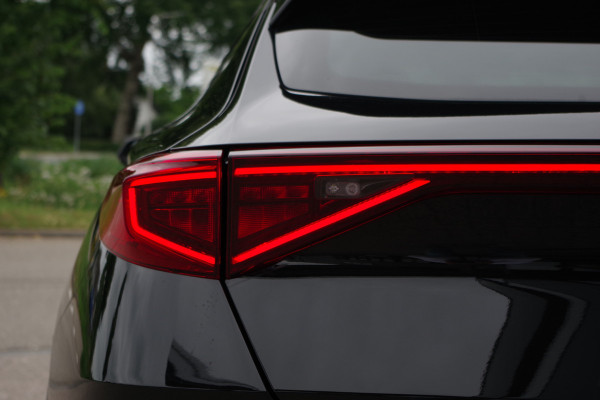 CUPRA Formentor 1.4 e-Hybrid VZ 245 PK Copper Edition, Keyless, 360 Camera, Trekhaak, Leder, Memory
