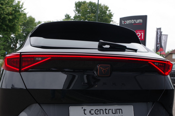 CUPRA Formentor 1.4 e-Hybrid VZ 245 PK Copper Edition, Keyless, 360 Camera, Trekhaak, Leder, Memory
