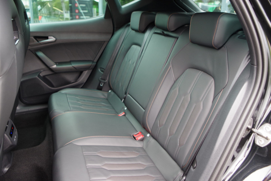 CUPRA Formentor 1.4 e-Hybrid VZ 245 PK Copper Edition, Keyless, 360 Camera, Trekhaak, Leder, Memory