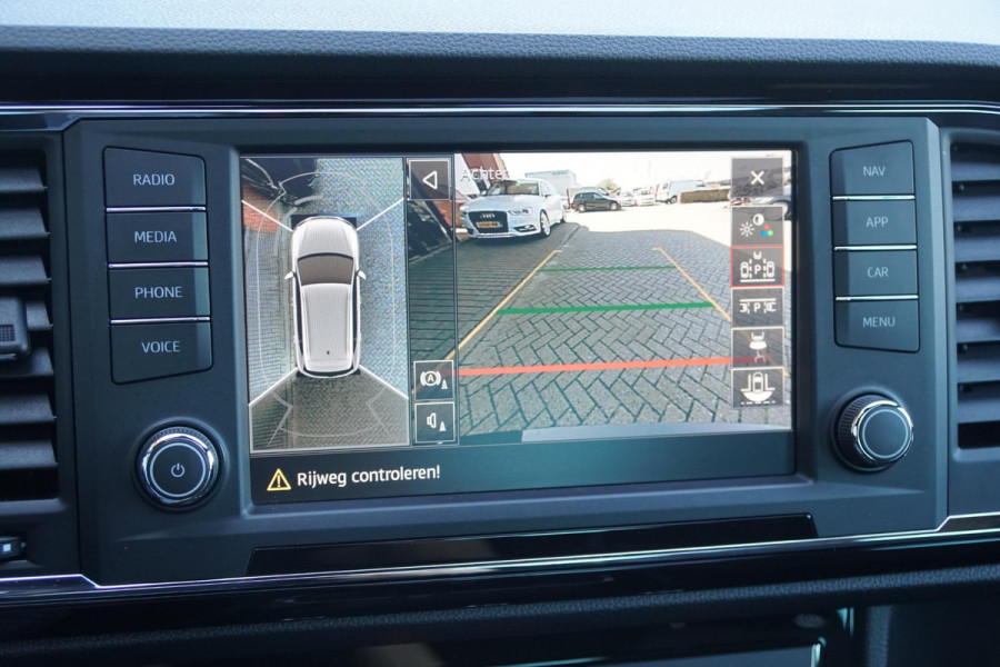 Seat Ateca 2.0 TSI FR 4DRIVE Business Intense *INCL BTW* + PANODAK / 360° CAMERA / DODEHOEKDETECTIE / BEATS