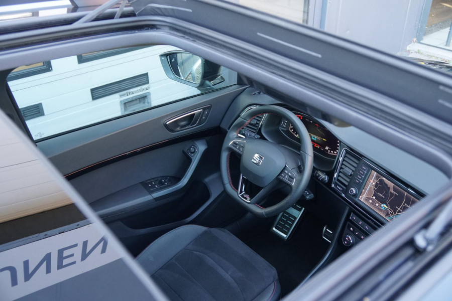 Seat Ateca 2.0 TSI FR 4DRIVE Business Intense *INCL BTW* + PANODAK / 360° CAMERA / DODEHOEKDETECTIE / BEATS