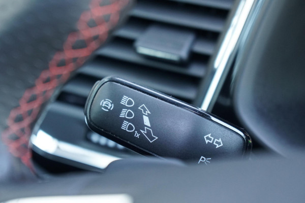 Seat Ateca 2.0 TSI FR 4DRIVE Business Intense *INCL BTW* + PANODAK / 360° CAMERA / DODEHOEKDETECTIE / BEATS