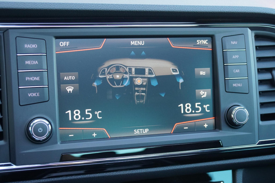 Seat Ateca 2.0 TSI FR 4DRIVE Business Intense *INCL BTW* + PANODAK / 360° CAMERA / DODEHOEKDETECTIE / BEATS