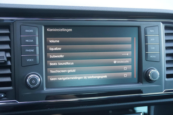 Seat Ateca 2.0 TSI FR 4DRIVE Business Intense *INCL BTW* + PANODAK / 360° CAMERA / DODEHOEKDETECTIE / BEATS