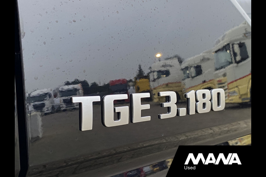 MAN TGE 3.180 L3H3 Automaat 180PK Zwart NIEUW MODEL ACC LED Trekhaak Carplay Camera Airco Navi Bluetooth