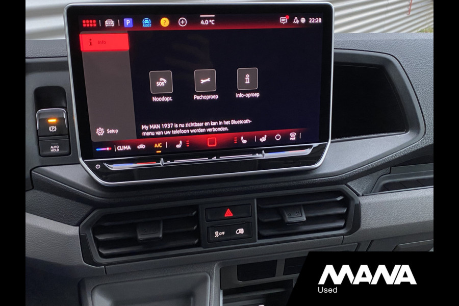 MAN TGE 3.180 L3H3 Automaat 180PK Zwart NIEUW MODEL ACC LED Trekhaak Carplay Camera Airco Navi Bluetooth