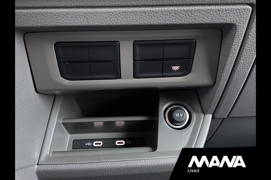 MAN TGE 3.180 L3H3 Automaat 180PK Zwart NIEUW MODEL ACC LED Trekhaak Carplay Camera Airco Navi Bluetooth