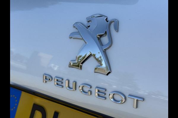 Peugeot 2008 1.2 PureTech Blue Lion 1e Eigenaar,Dealer Onderhouden,110pk,Navi,Airco,Cruise,Pdc,Extra winter set,Distributieriem vv 2022,N.A.P,Apk tot 08-2026