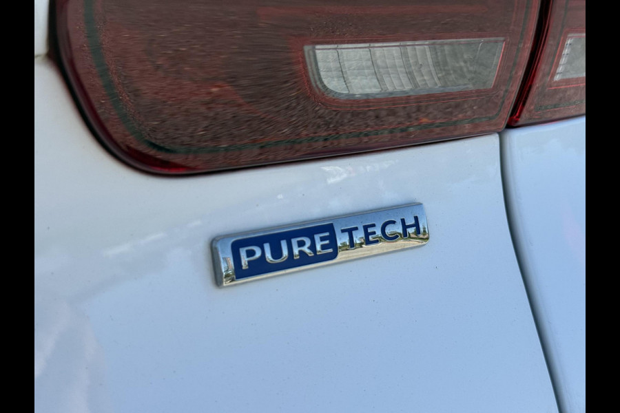Peugeot 2008 1.2 PureTech Blue Lion 1e Eigenaar,Dealer Onderhouden,110pk,Navi,Airco,Cruise,Pdc,Extra winter set,Distributieriem vv 2022,N.A.P,Apk tot 08-2026