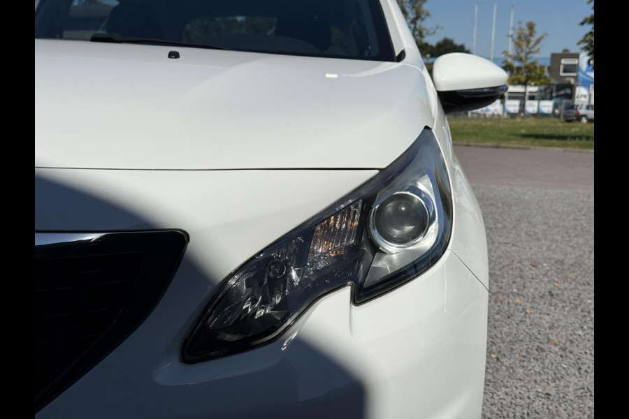 Peugeot 2008 1.2 PureTech Blue Lion 1e Eigenaar,Dealer Onderhouden,110pk,Navi,Airco,Cruise,Pdc,Extra winter set,Distributieriem vv 2022,N.A.P,Apk tot 08-2026