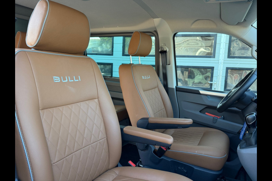 Volkswagen Transporter 2.0 TDI 150pk Bulli - DC Leder - NL-Auto 1ste Eigenaar - Two Tone