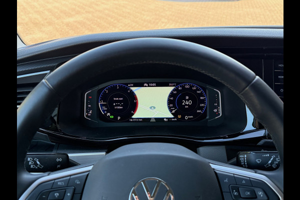 Volkswagen Transporter 2.0 TDI 150pk Bulli - DC Leder - NL-Auto 1ste Eigenaar - Two Tone