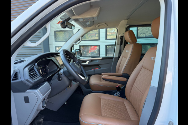 Volkswagen Transporter 2.0 TDI 150pk Bulli - DC Leder - NL-Auto 1ste Eigenaar - Two Tone