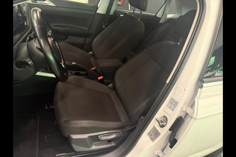 Volkswagen Polo 1.0 TSI Comfortline NAVI/CARPLAY/AIRCO/CRUISE///